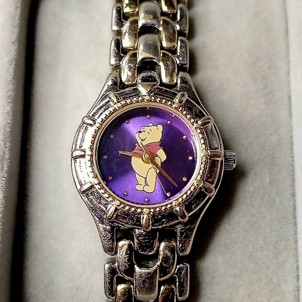 DISNEY BRANDED Winnie the Pooh Watch
